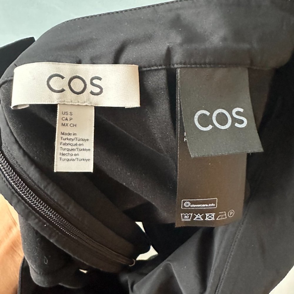 COS Shell-Panel A-Line Mini Skirt - Picture 2 of 5